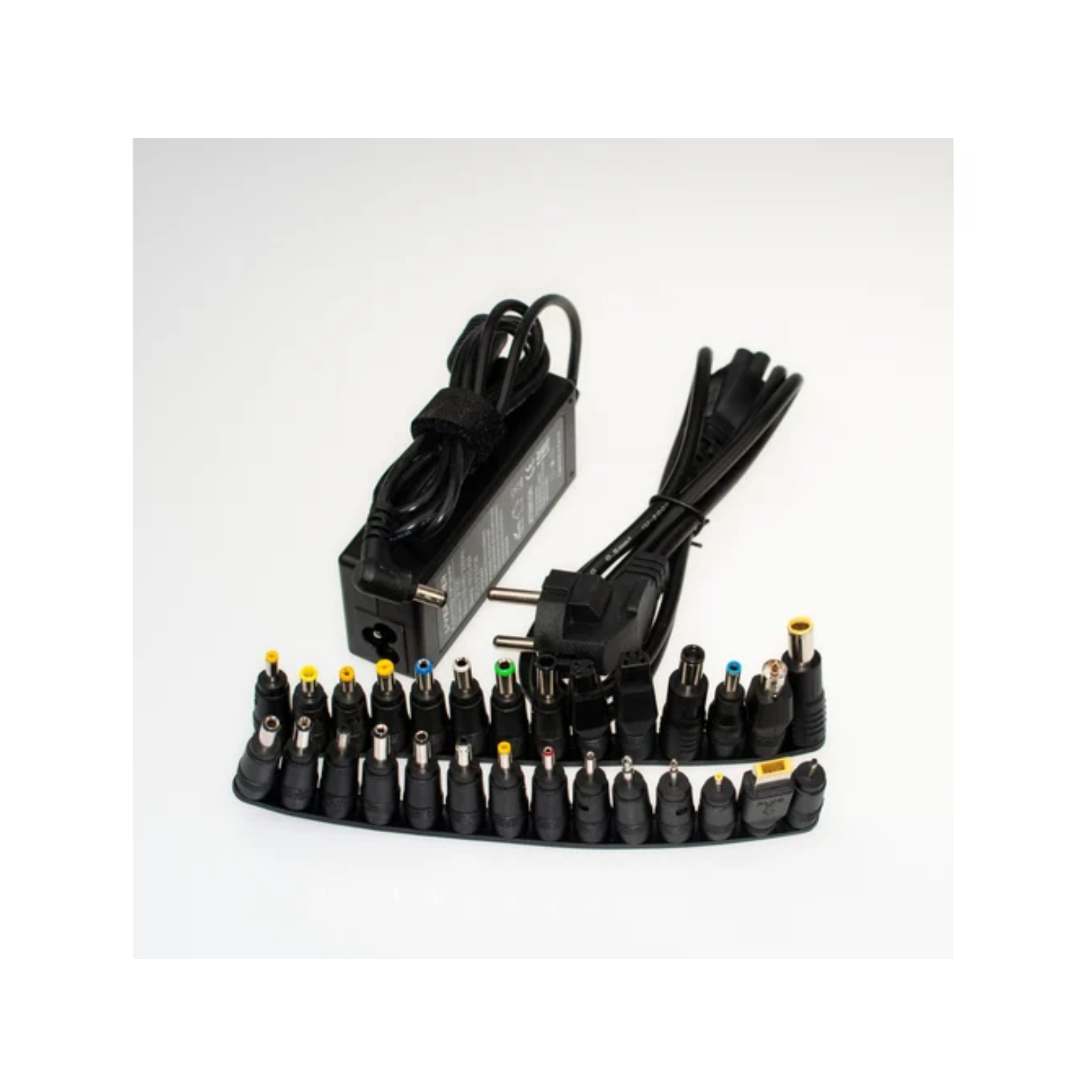 Блок питания                 Intex Universal Power Adaptor for Notebook IT-90WC 11-in-1 AC/CAR